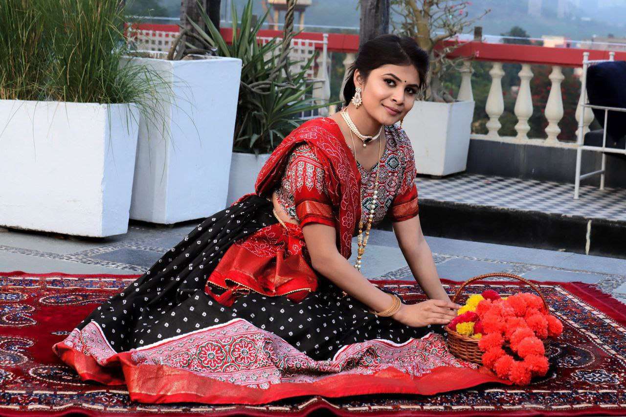 Women's Traditional Bandhani Ghagra Choli with Dupatta ? Navratri & Festive Wear